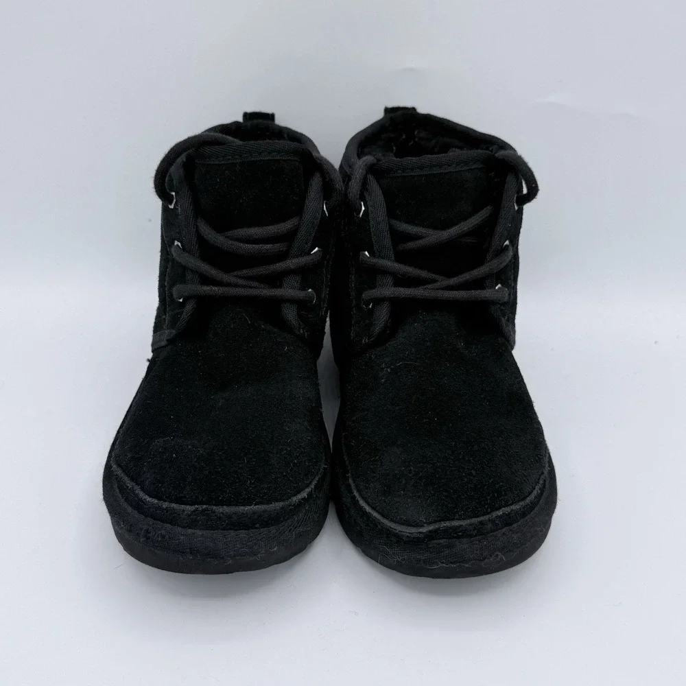UGG‎ Neumel II / black/ Kids Boot - SZ 1